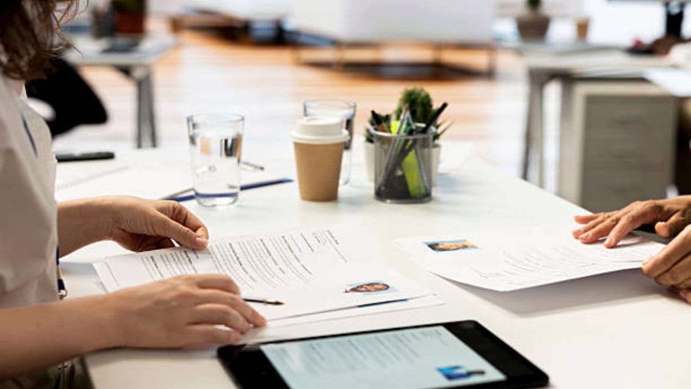 ATS screening cover letters during automated job application review