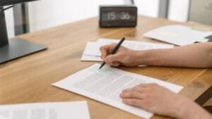 professional cover letter reviewed by recruiter during hiring process